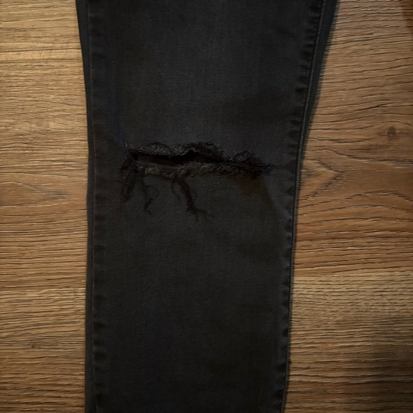Cello Black Distressed Women's Jeans - Picture 2 of 8